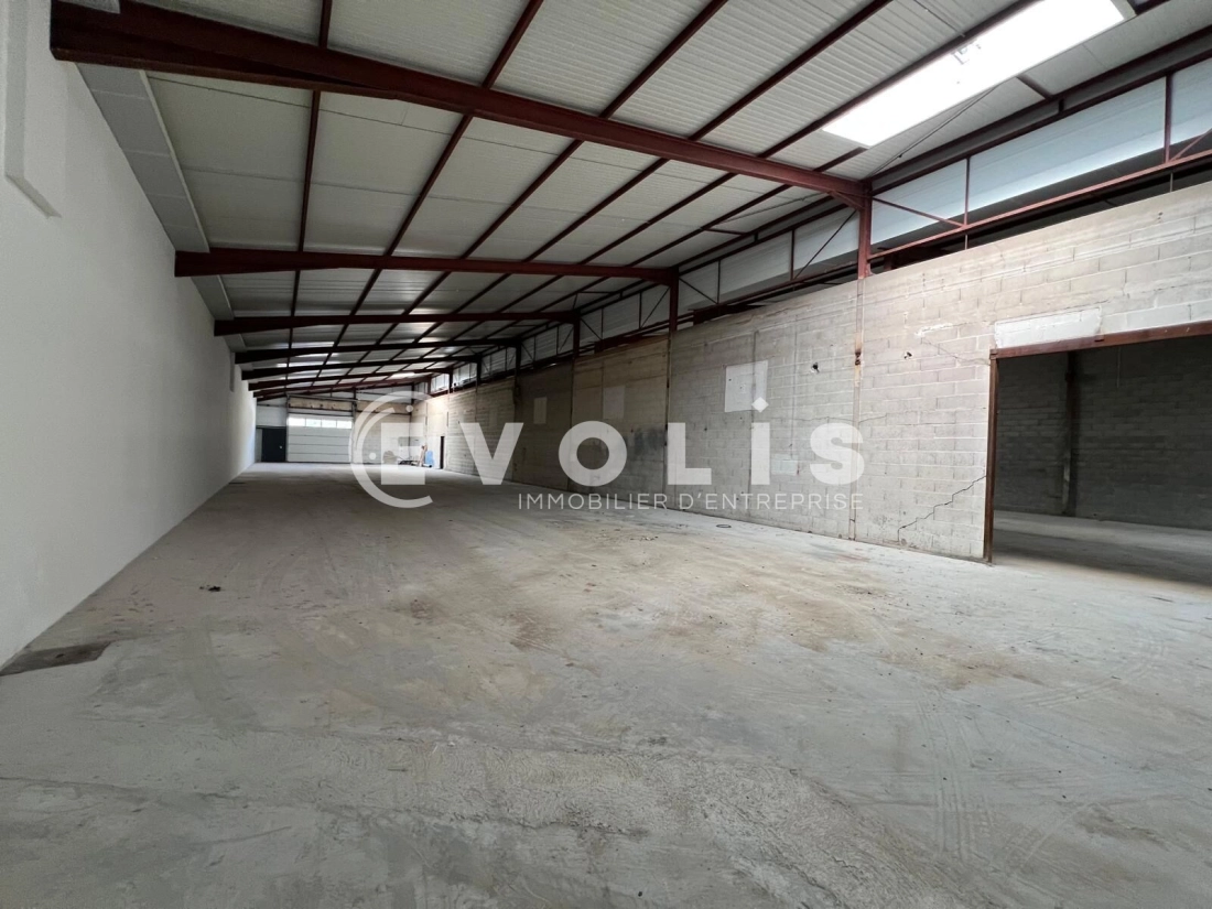 Photo 9 – location Entrepôts / activités	Belleville-en-Beaujolais (69220)