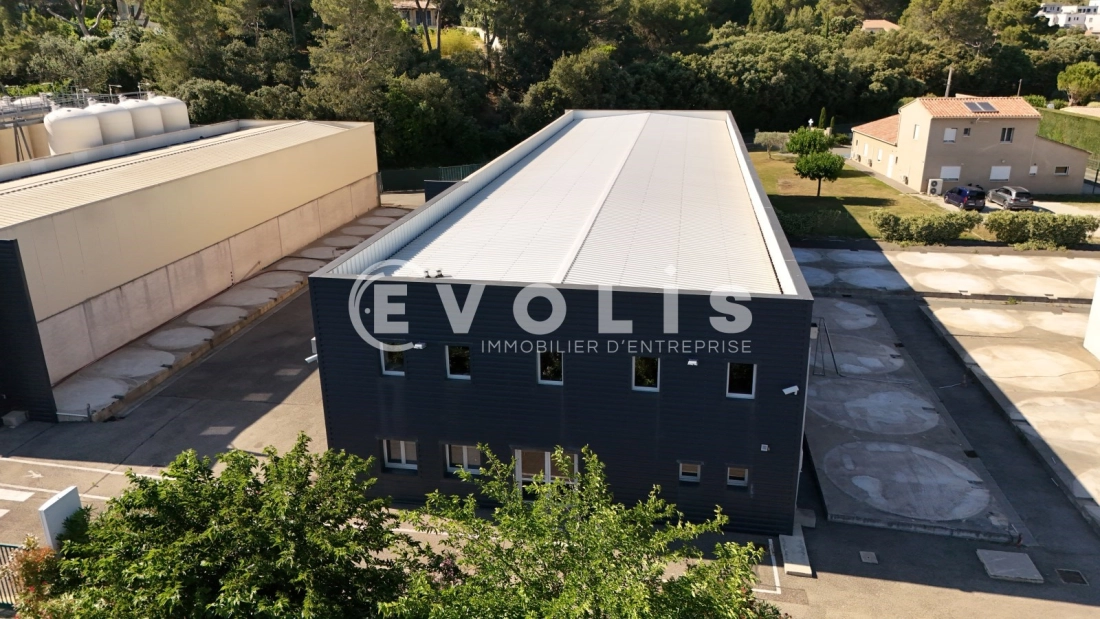 Photo 5 – vente Entrepôts / activités	PIOLENC (84420)