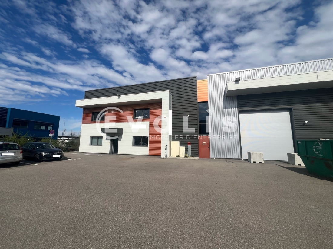 Photo 4 – location Entrepôts / activités	JONAGE (69330)