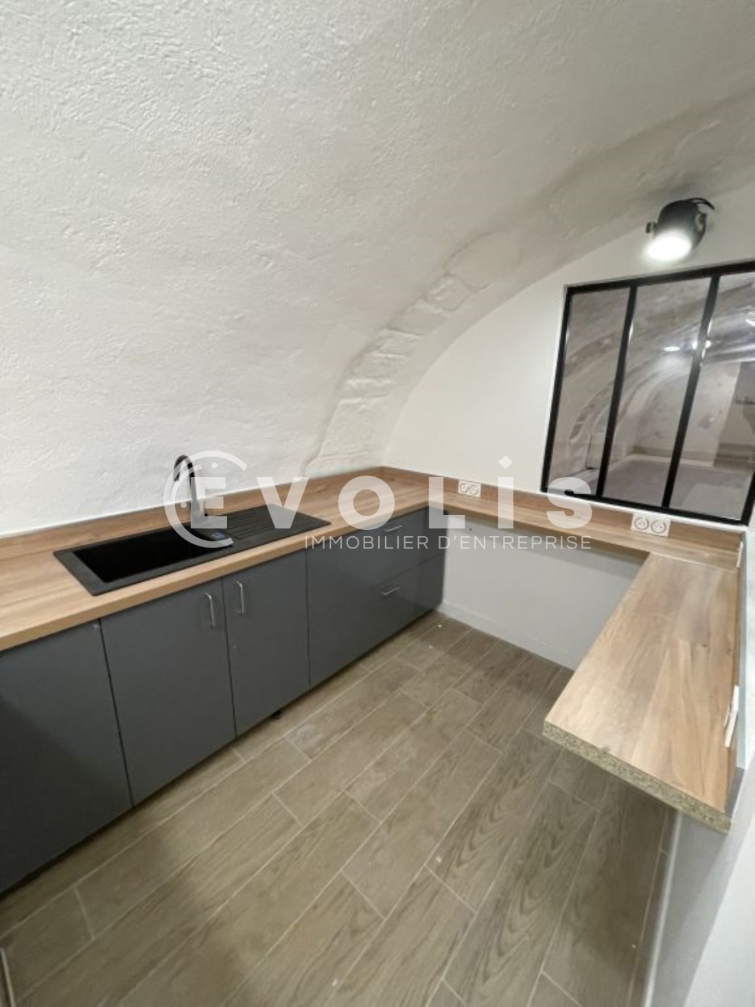 Photo 3 – location bureaux	PARIS (75004)