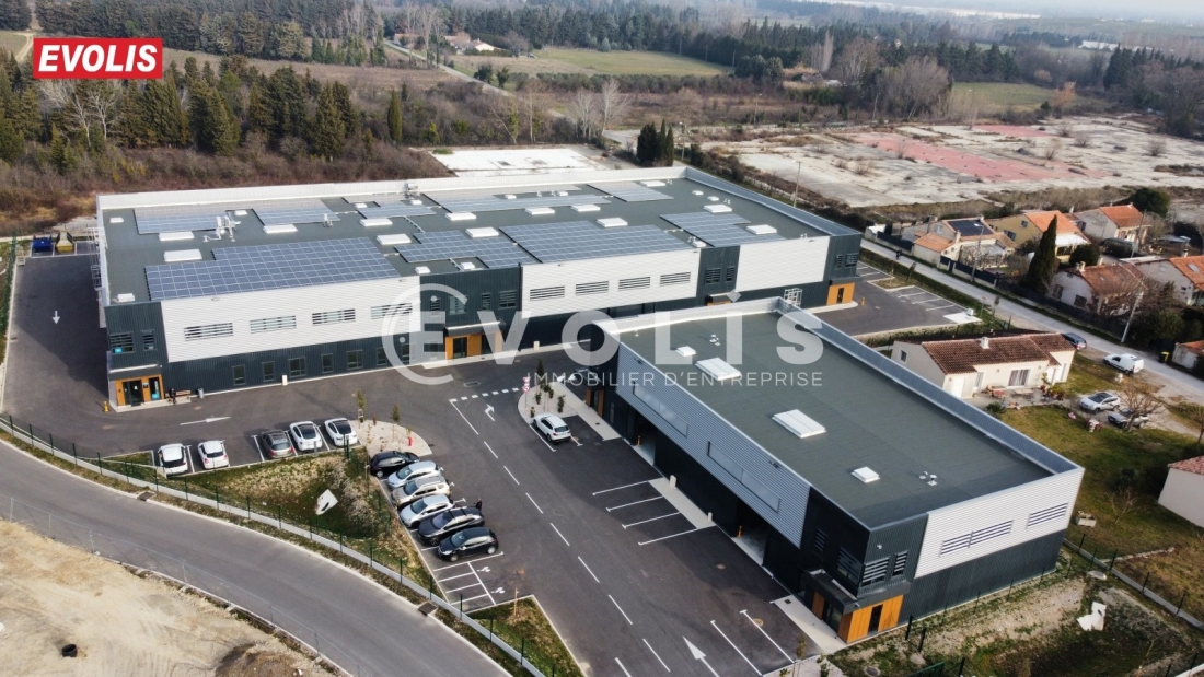 Photo 2 – location Entrepôts / activités	VEDENE (84270)