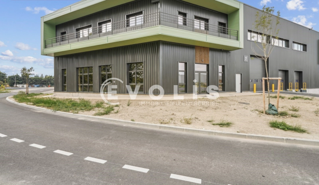 Photo 4 – location Entrepôts / activités	GRAVESON (13690)