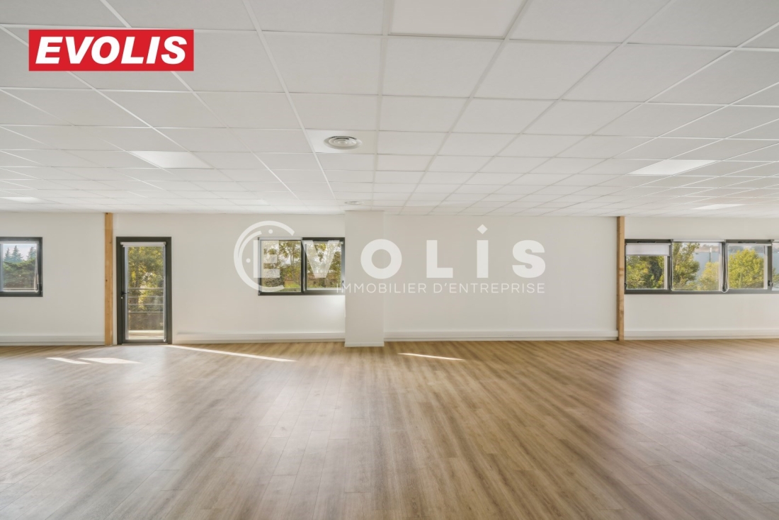 Photo 3 – location Entrepôts / activités	GRAVESON (13690)