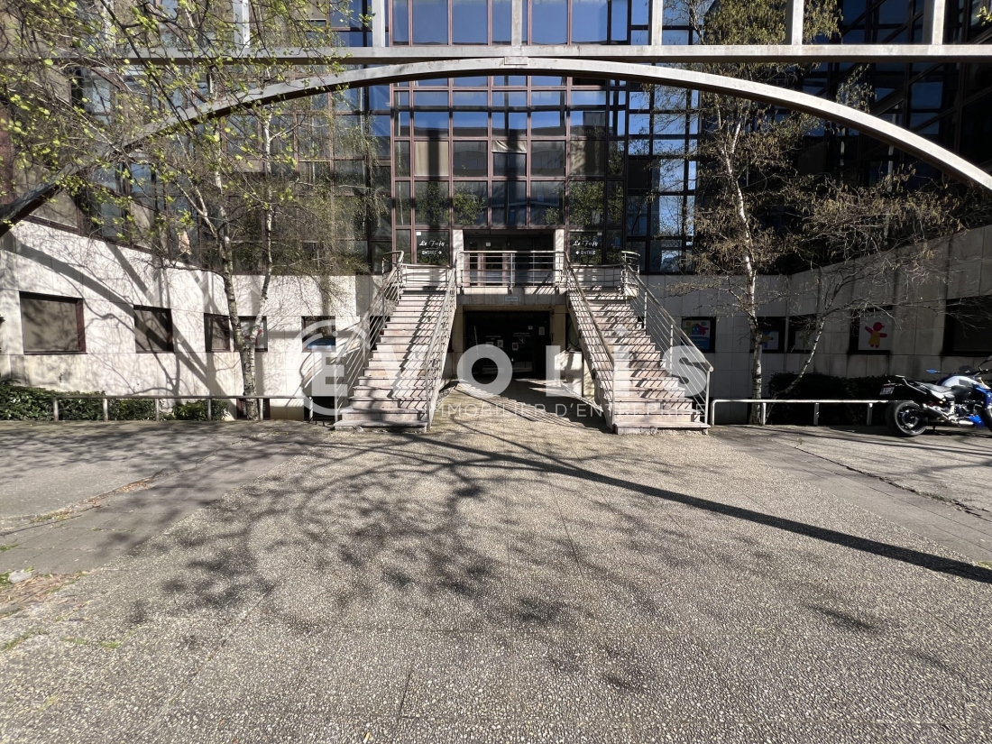 Photo 2 – location bureaux	NOISY LE GRAND (93160)