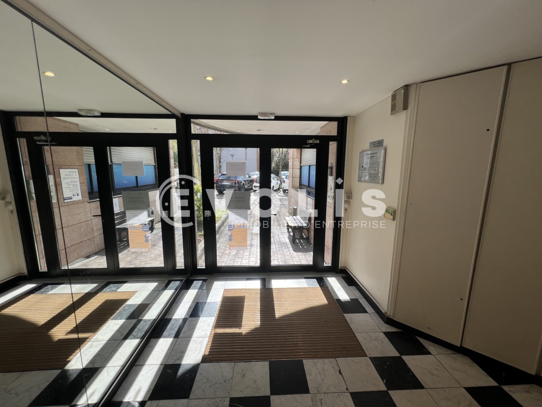 Photo 2 – location bureaux	NOISY LE GRAND (93160)