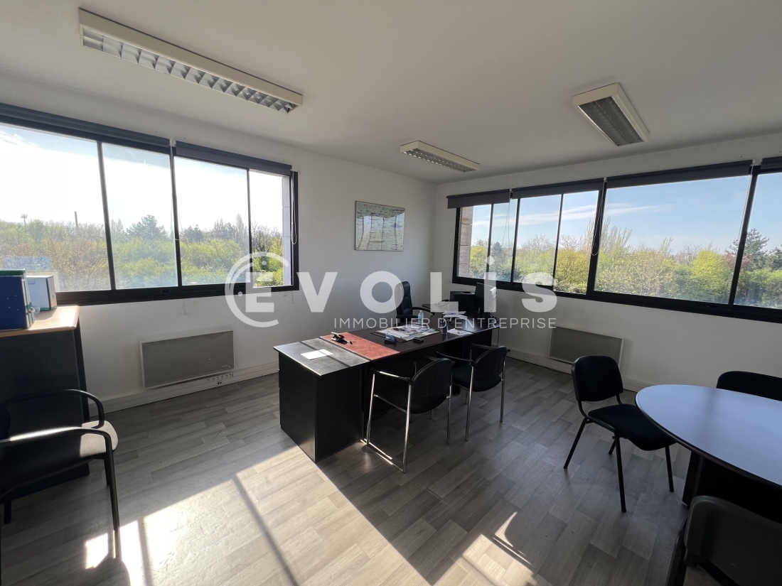 Photo 8 – location bureaux	NOISY LE GRAND (93160)