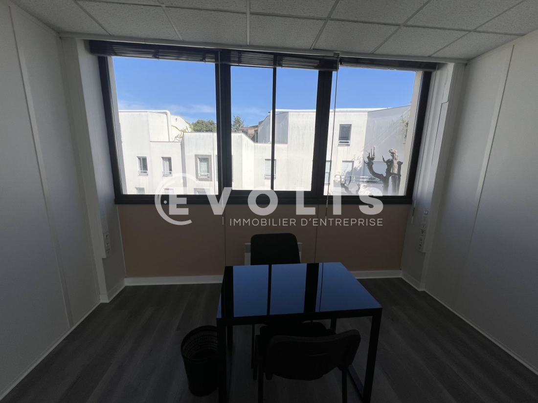 Photo 5 – location bureaux	JOINVILLE LE PONT (94340)