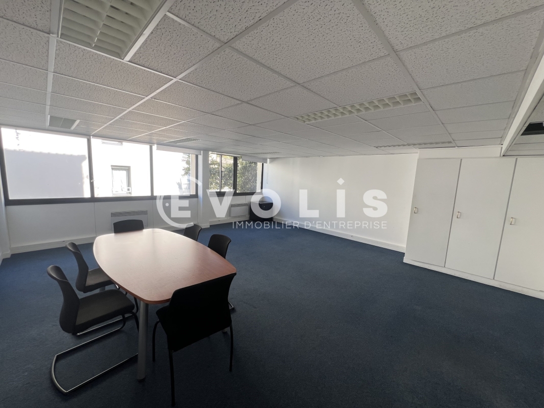 Photo 1 – location bureaux	JOINVILLE LE PONT (94340)