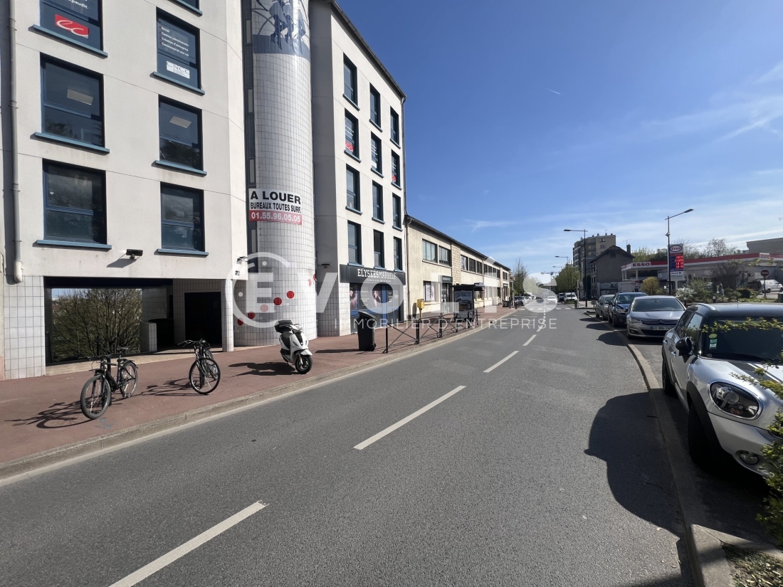 Photo 1 – location bureaux	JOINVILLE LE PONT (94340)