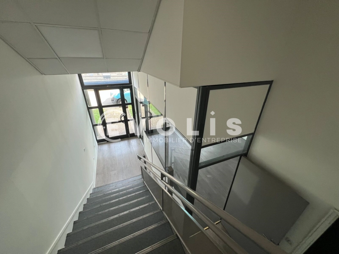 Photo 7 – location Entrepôts / activités	BONDY (93140)