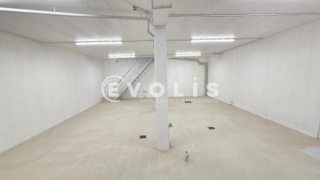 Photo 7 – location Entrepôts / activités	CHOISY LE ROI (94600)