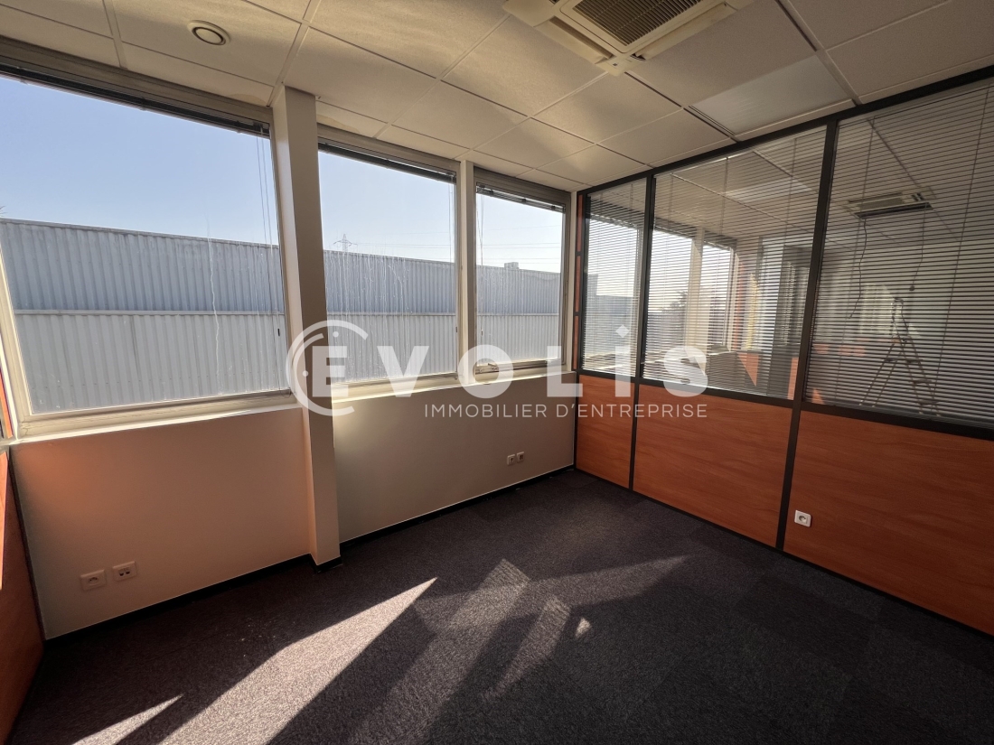 Photo 8 – location bureaux	NEUILLY SUR MARNE (93330)