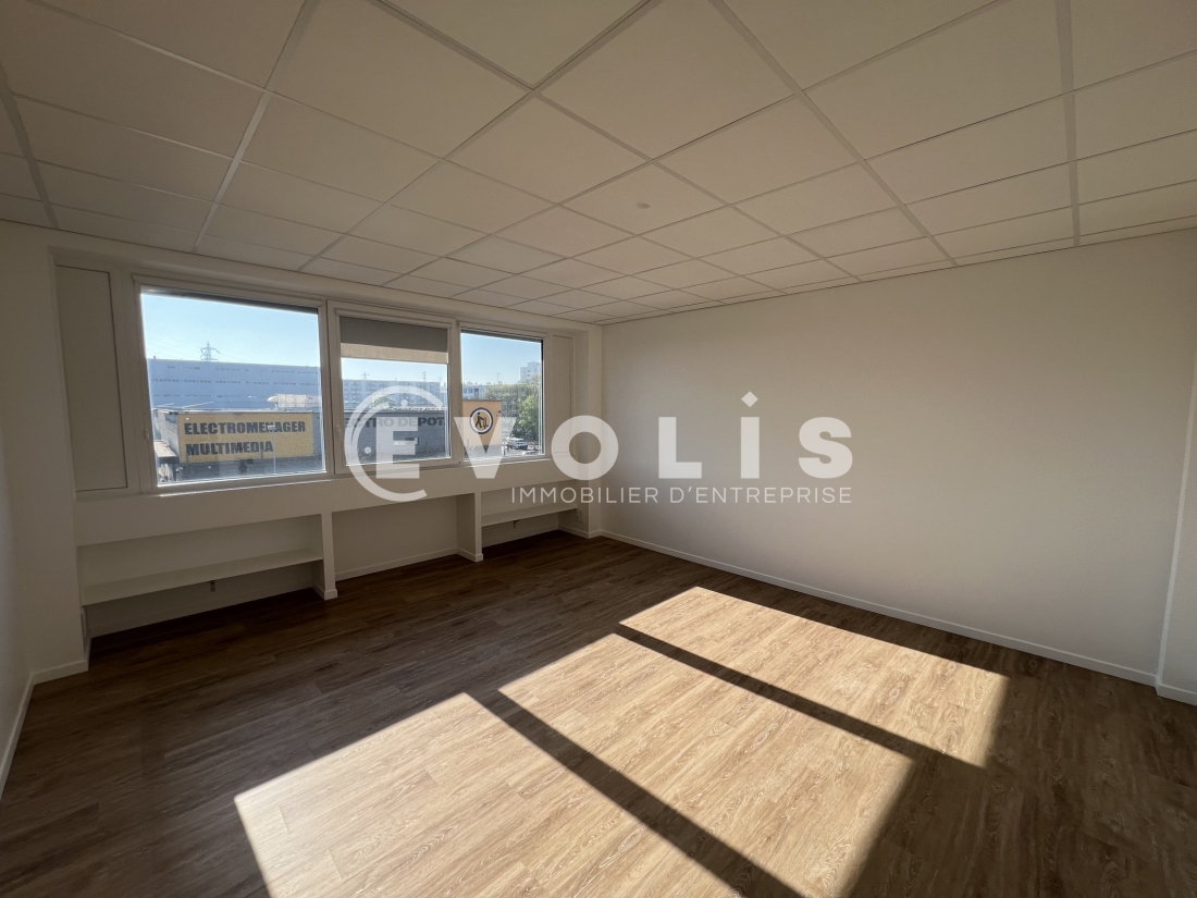 Photo 6 – location bureaux	ROSNY SOUS BOIS (93110)