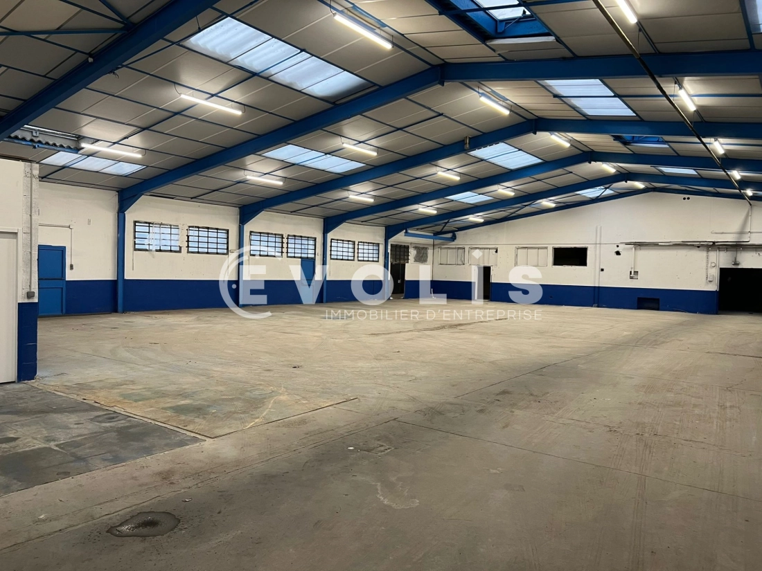 Photo 3 – location Entrepôts / activités	VAULX EN VELIN (69120)