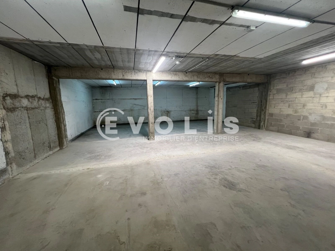 Photo 3 – vente Entrepôts / activités	VALENTON (94460)