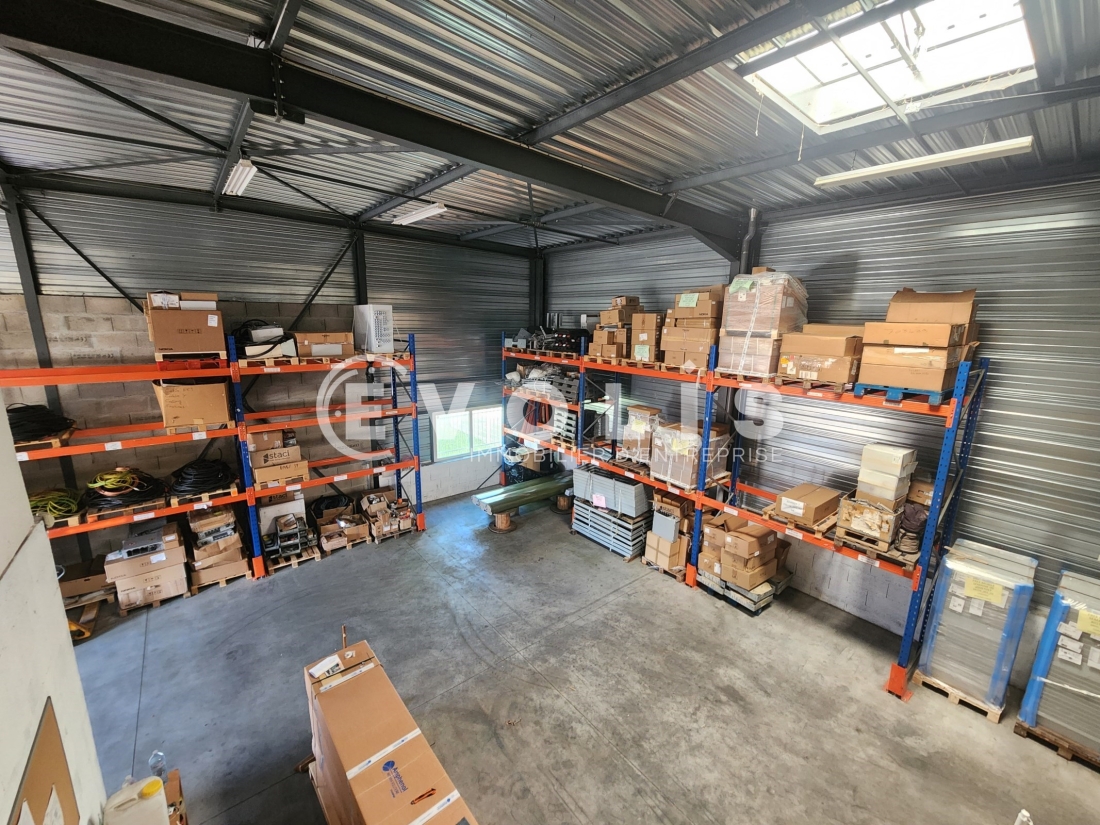 Photo 12 – location Entrepôts / activités	CHASSIEU (69680)