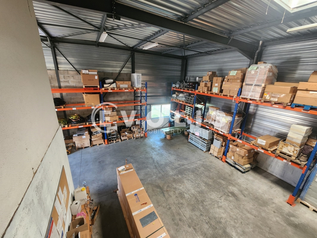 Photo 13 – location Entrepôts / activités	CHASSIEU (69680)