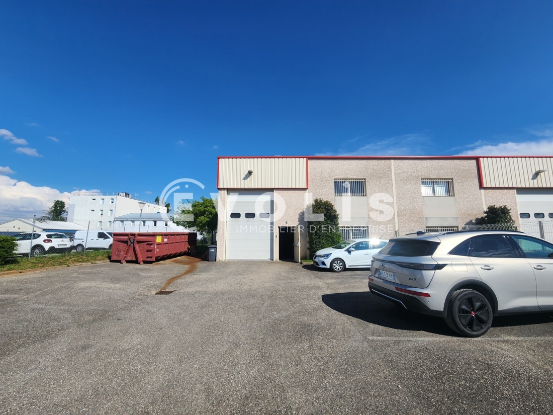 Photo 14 – location Entrepôts / activités	CHASSIEU (69680)