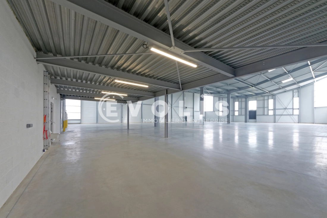 Photo 2 – location Entrepôts / activités	LIMEIL BREVANNES (94450)