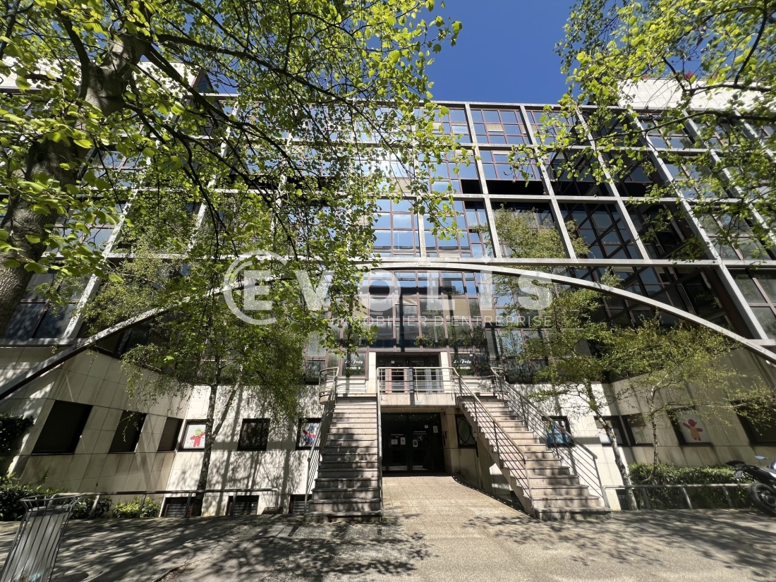 Photo 1 – location bureaux	NOISY LE GRAND (93160)