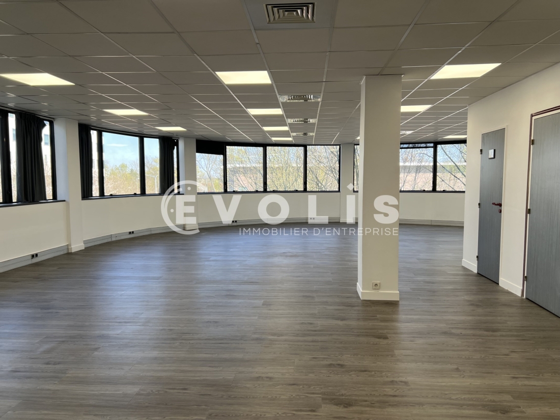 Photo 2 – location bureaux	NOISY LE GRAND (93160)