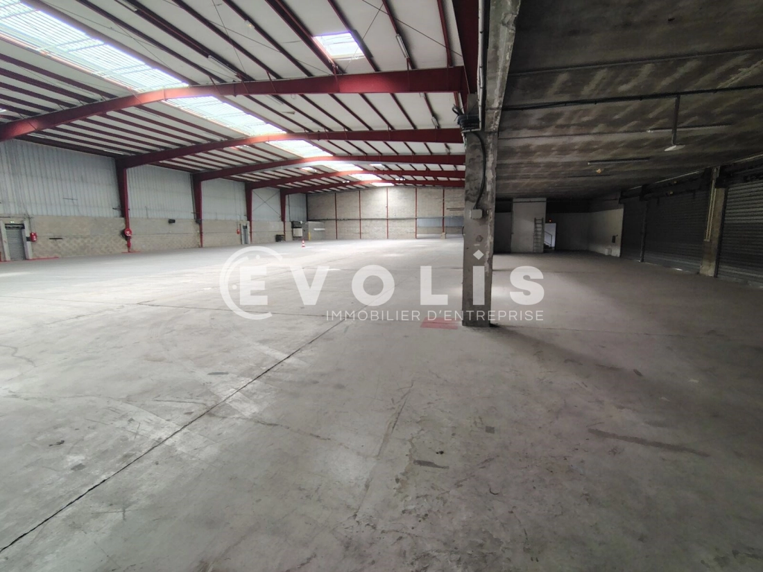 Photo 3 – location Entrepôts / activités	SUCY EN BRIE (94370)