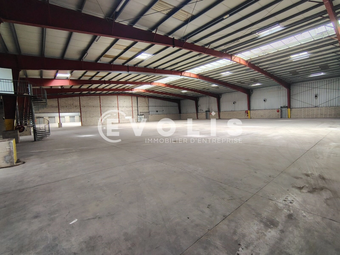 Photo 7 – location Entrepôts / activités	SUCY EN BRIE (94370)