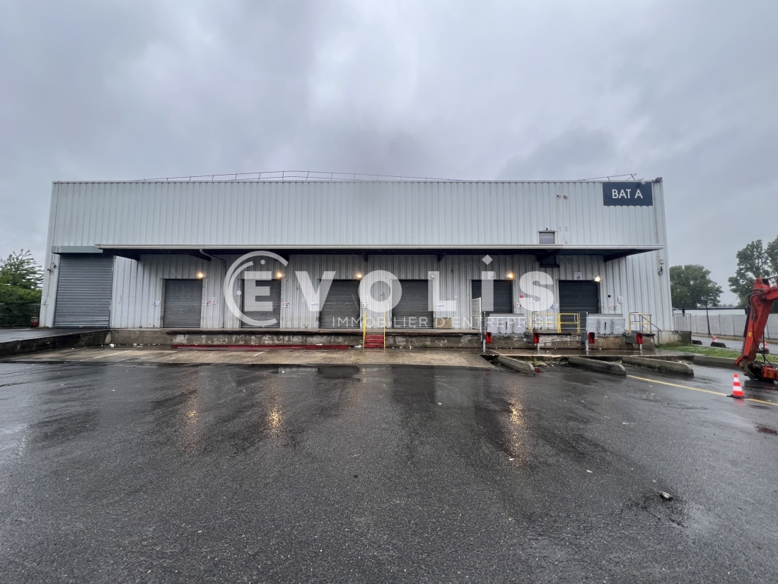 Photo 1 – location Entrepôts / activités	SUCY EN BRIE (94370)