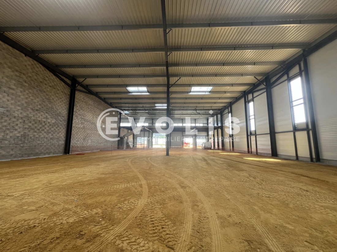 Photo 6 – location Entrepôts / activités	LA QUEUE EN BRIE (94510)