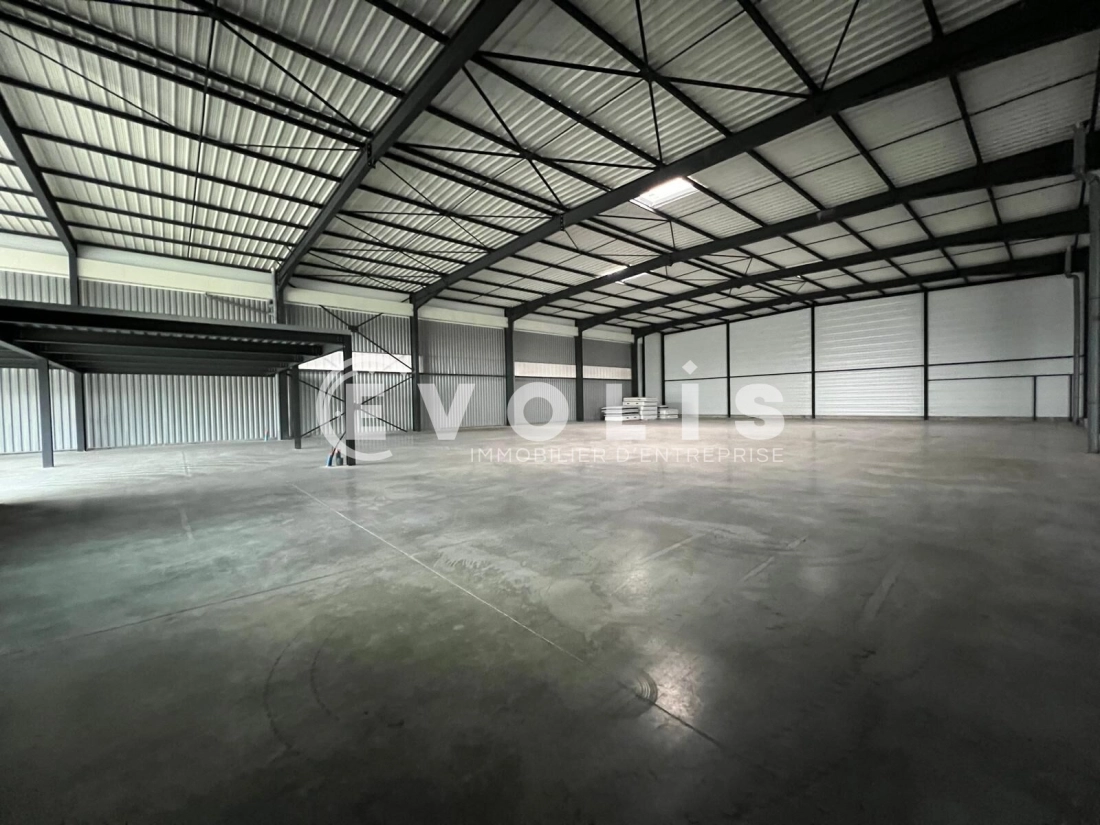 Photo 5 – location Entrepôts / activités	AMBERIEUX (69480)