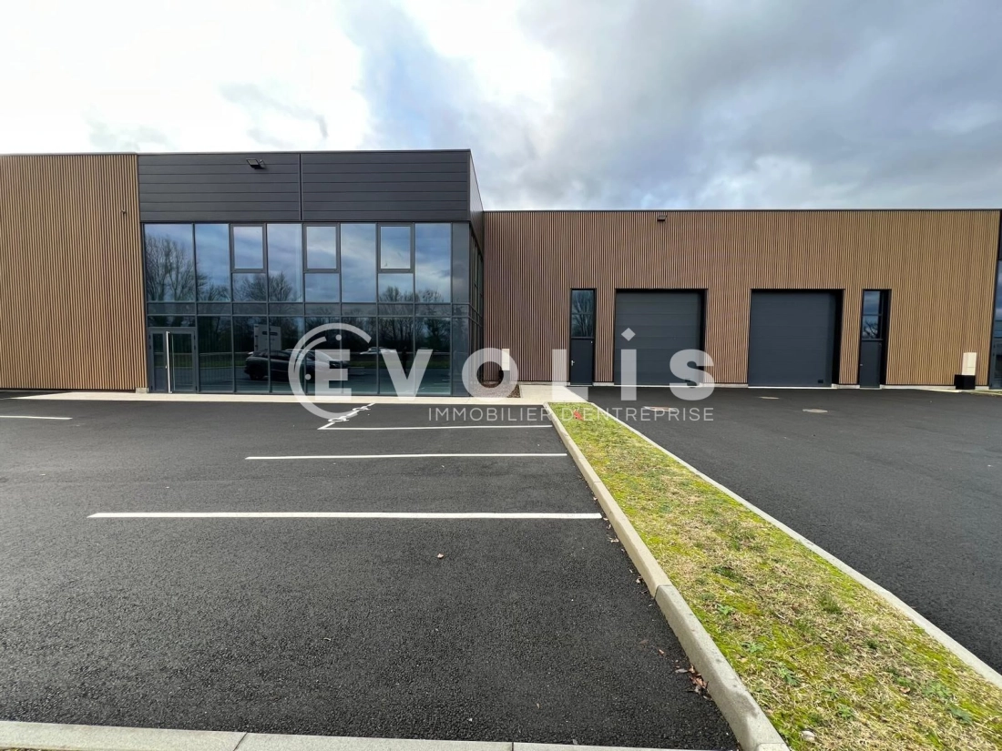 Photo 14 – location Entrepôts / activités	AMBERIEUX (69480)