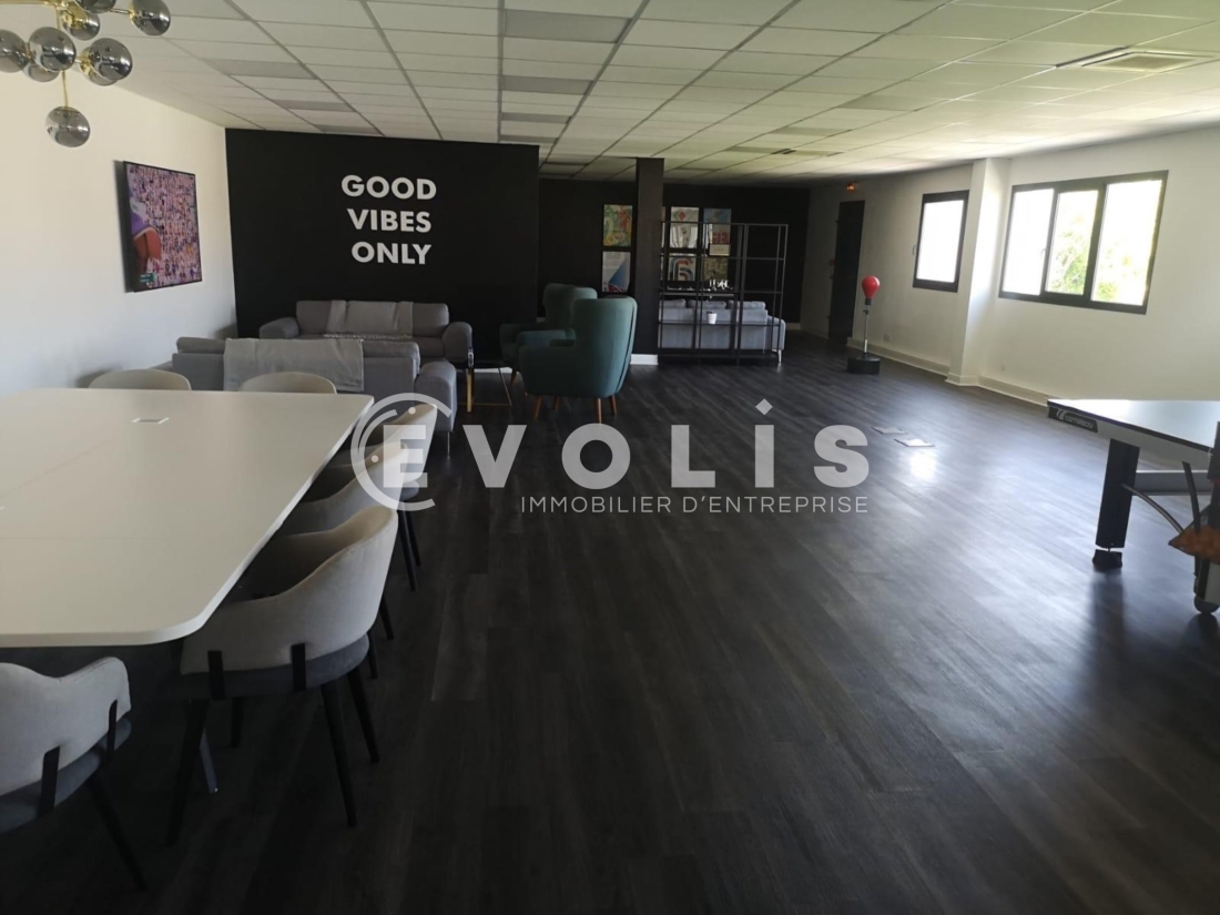 Photo 2 – vente bureaux	NEUILLY PLAISANCE (93360)