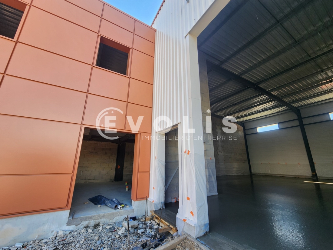 Photo 4 – location Entrepôts / activités	CHASSIEU (69680)