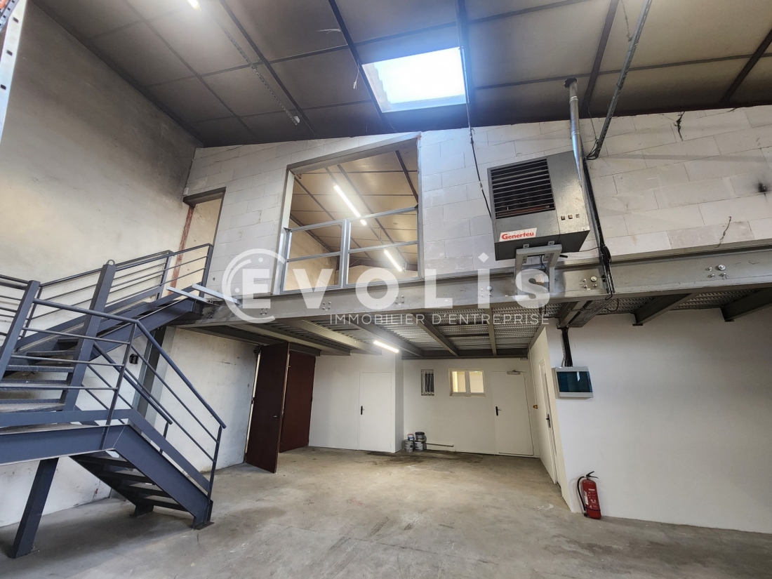 Photo 5 – vente Entrepôts / activités	BOURGOIN JALLIEU (38300)