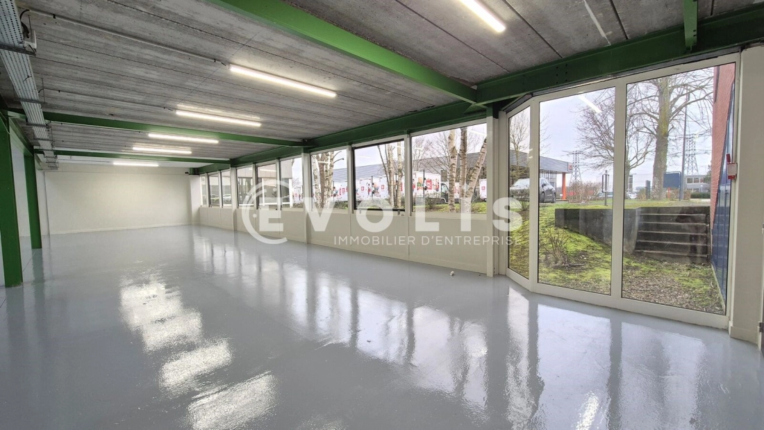 Photo 8 – location Entrepôts / activités	SAINT THIBAULT DES VIGNES (77400)