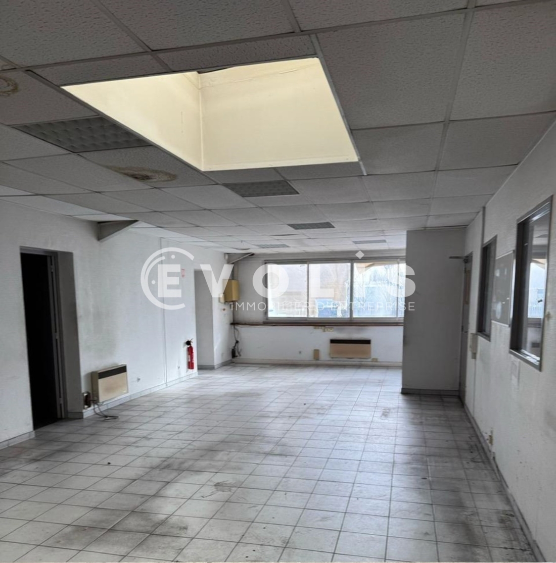 Photo 5 – location Entrepôts / activités	MORANGIS (91420)