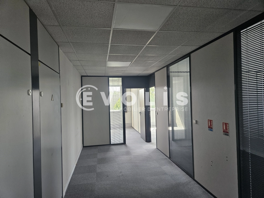 Photo 8 – location bureaux	VILLEBON SUR YVETTE (91140)