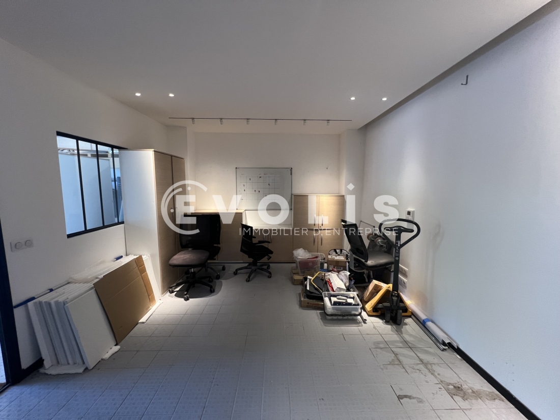 Photo 7 – location Entrepôts / activités	SAINT MAUR DES FOSSES (94100)