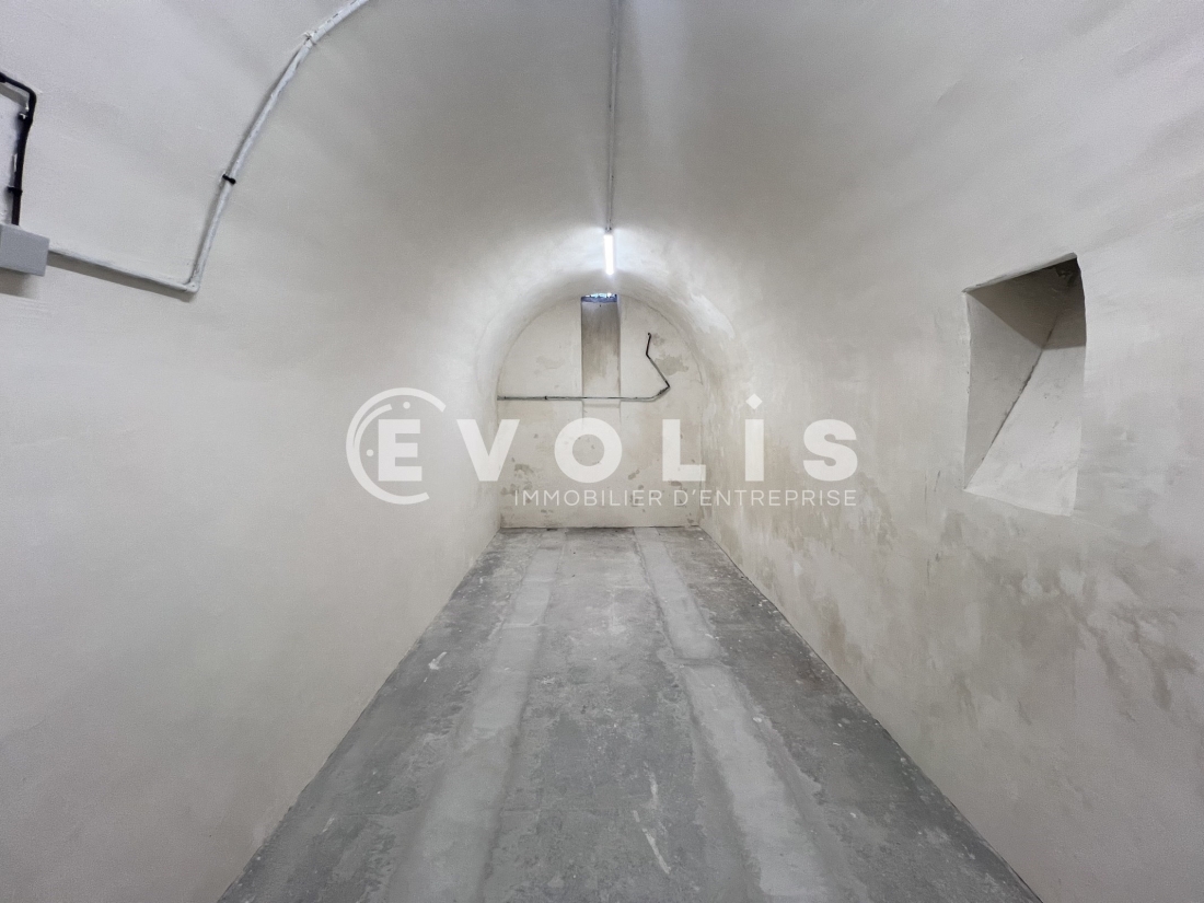 Photo 11 – location Entrepôts / activités	CHARENTON LE PONT (94220)