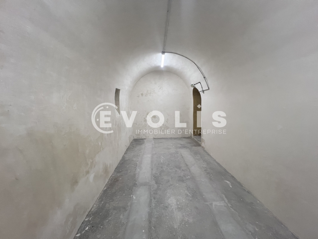 Photo 12 – location Entrepôts / activités	CHARENTON LE PONT (94220)