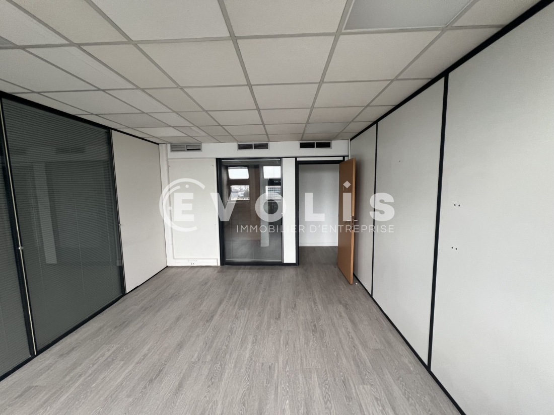 Photo 11 – location bureaux	CHARENTON LE PONT (94220)