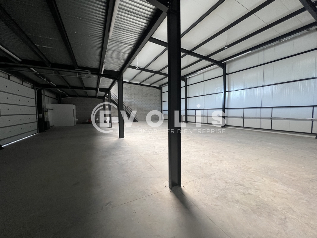 Photo 9 – location Entrepôts / activités	NOISY LE GRAND (93160)