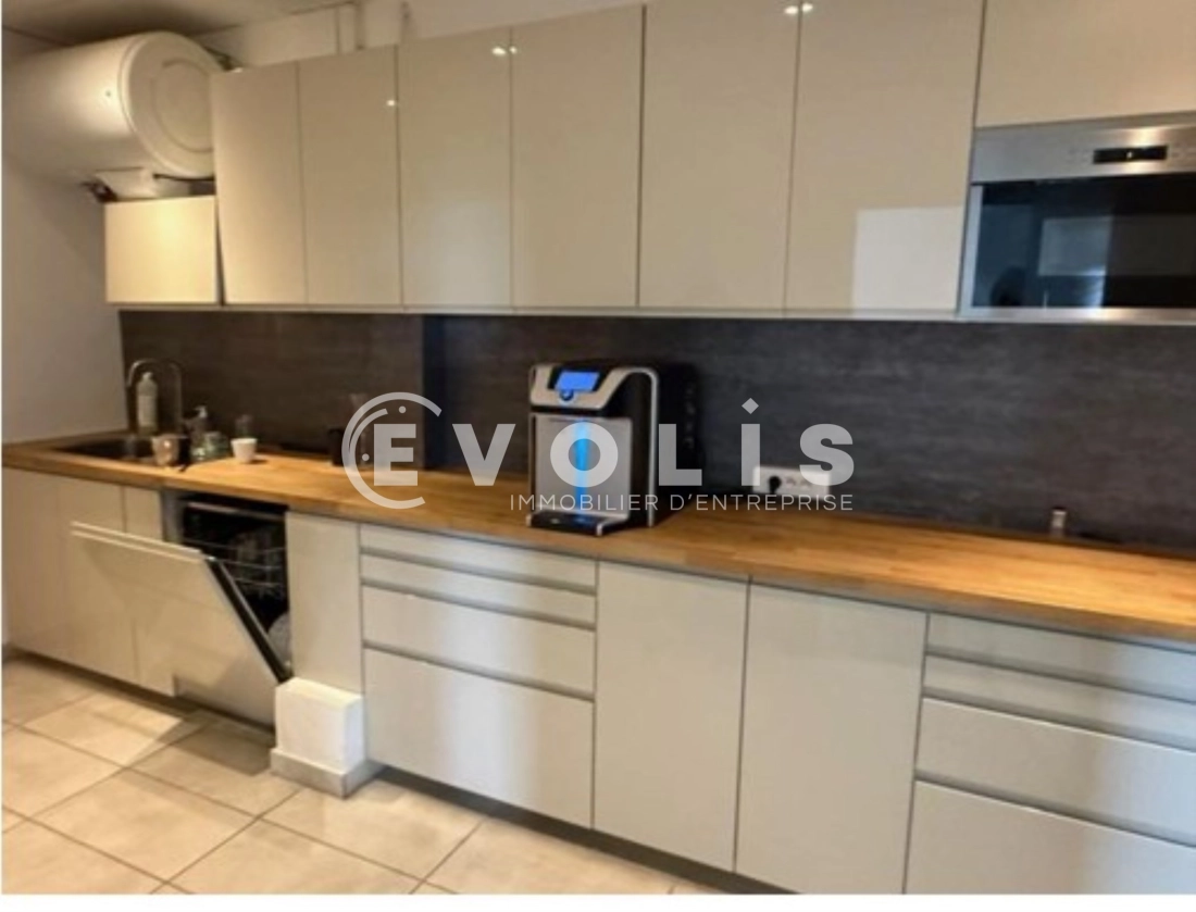 Photo 8 – location Entrepôts / activités	VILLEJUST (91140)