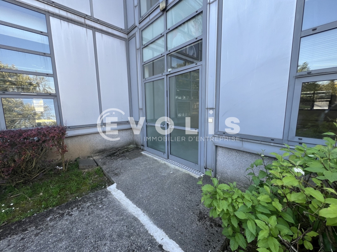 Photo 14 – location Entrepôts / activités	SUCY EN BRIE (94370)