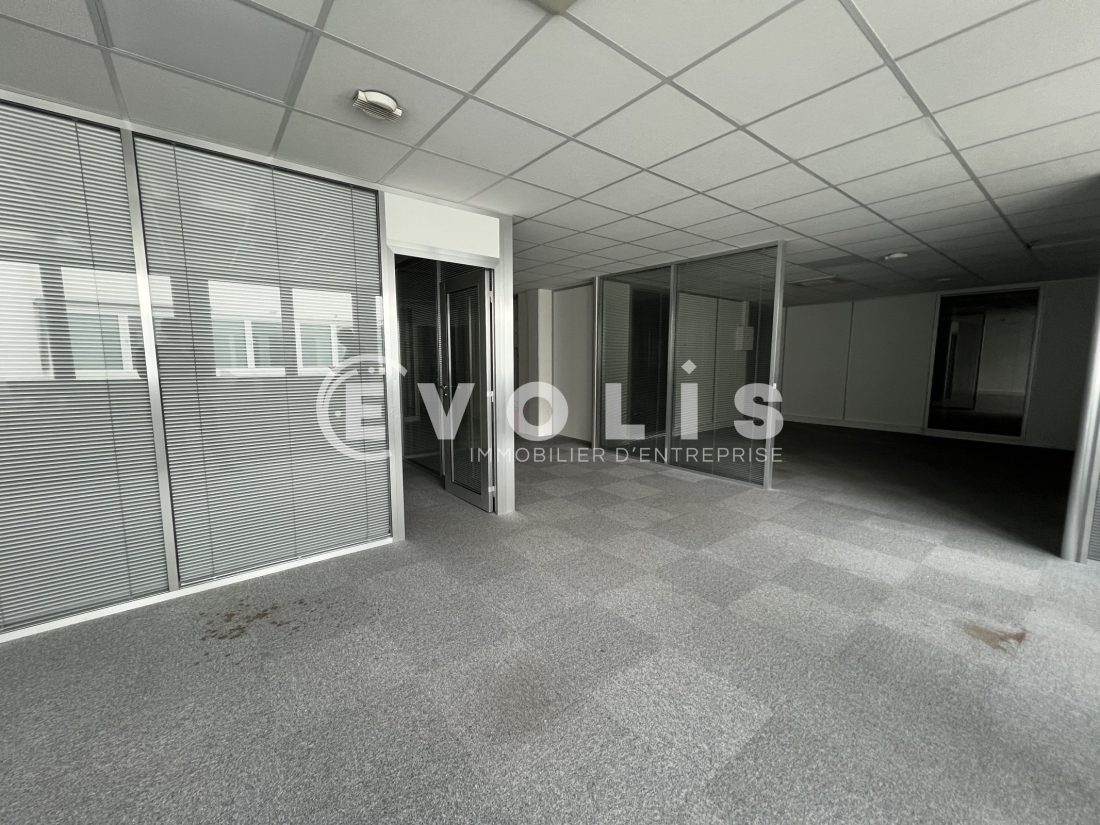 Photo 2 – vente bureaux	VILLIERS SUR MARNE (94350)