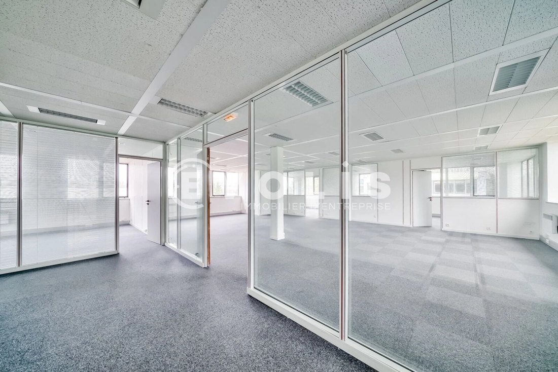 Photo 5 – location bureaux	SAINT THIBAULT DES VIGNES (77400)