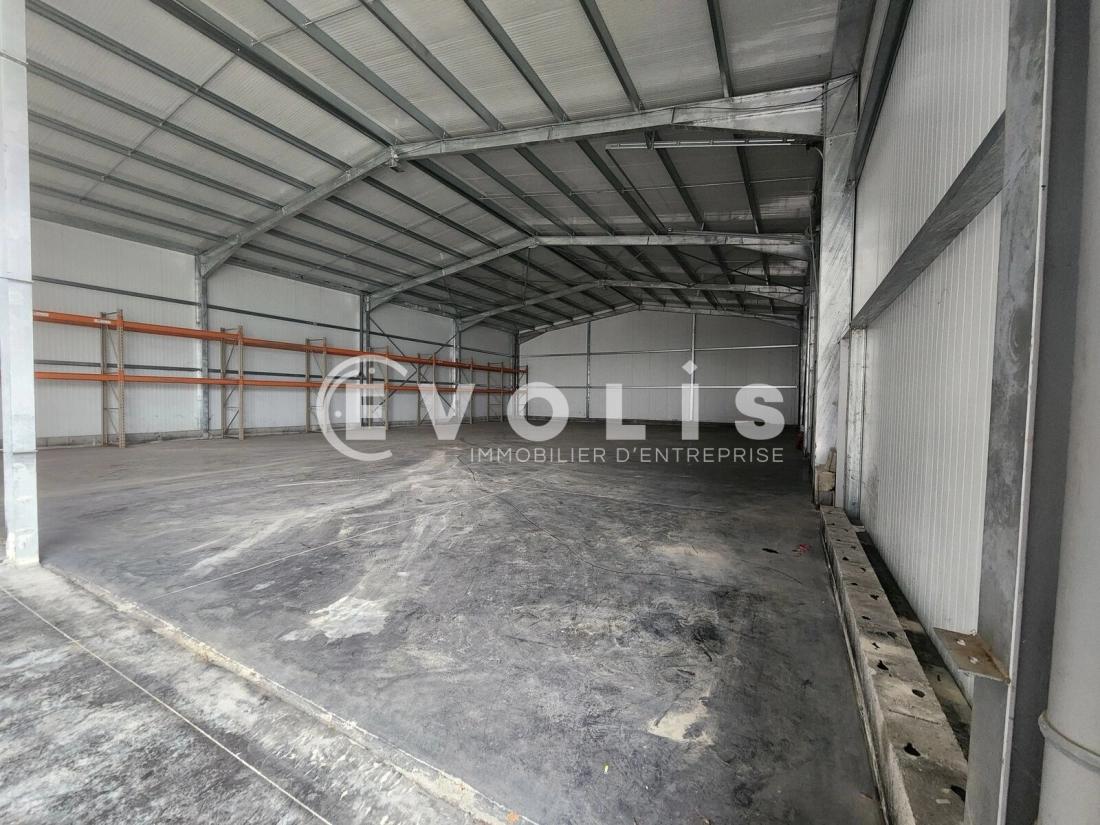 Photo 7 – location Entrepôts / activités	SAINT CHEF (38890)