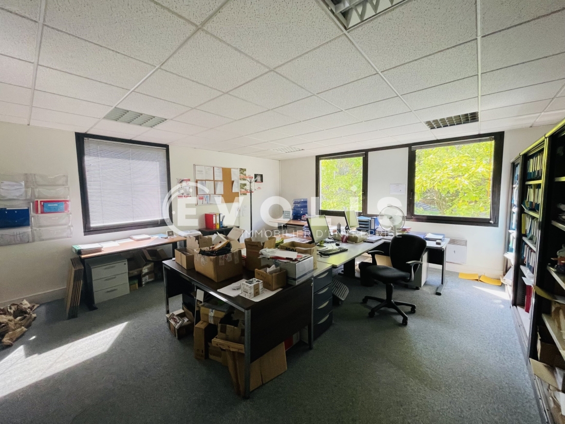 Photo 9 – location Entrepôts / activités	CHAMPS SUR MARNE (77420)