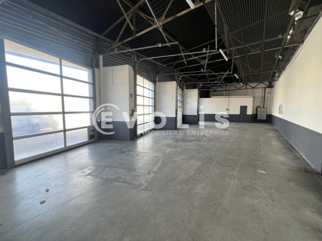 Photo 5 – location Entrepôts / activités	VENISSIEUX (69200)