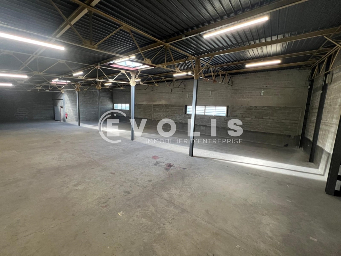 Photo 11 – location Entrepôts / activités	VENISSIEUX (69200)